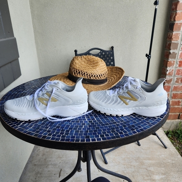 New Balance White and Gold Athletic Shoes - Picture 2 of 8